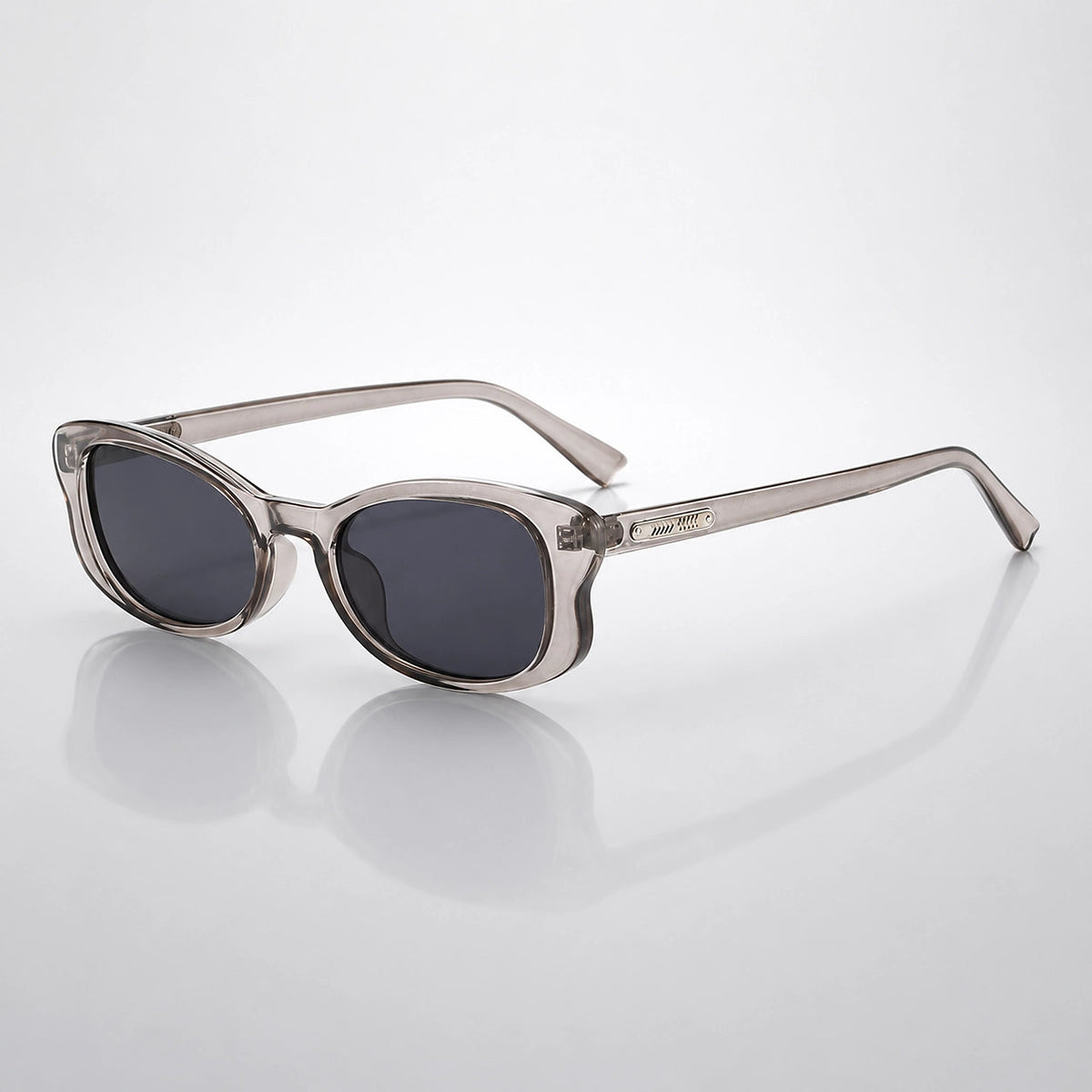 Sleek Cat Eye Sunglasses