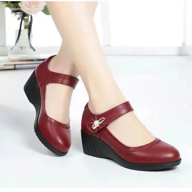 Elegant Mid-Heel Leather Shoes